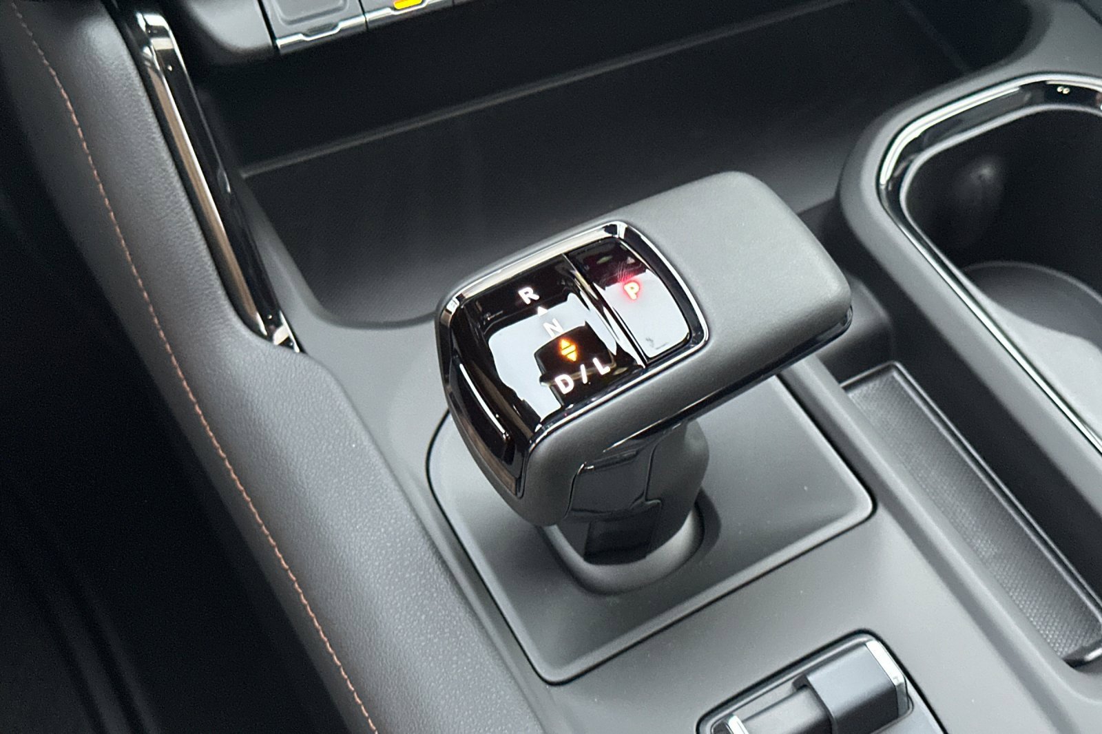 New 2025 GMC Sierra 1500 AT4 w/ AT4 Premium Package image 21