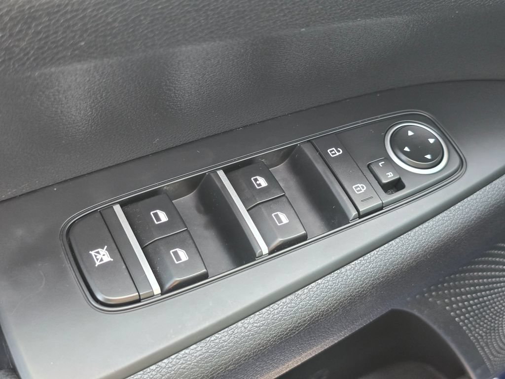 Used 2024 Kia Forte LXS FWD image 18