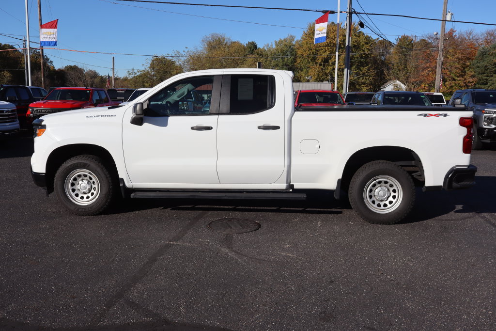 Used 2022 Chevrolet Silverado 1500 W/T w/ WT Value Package AWD/4WD image 20