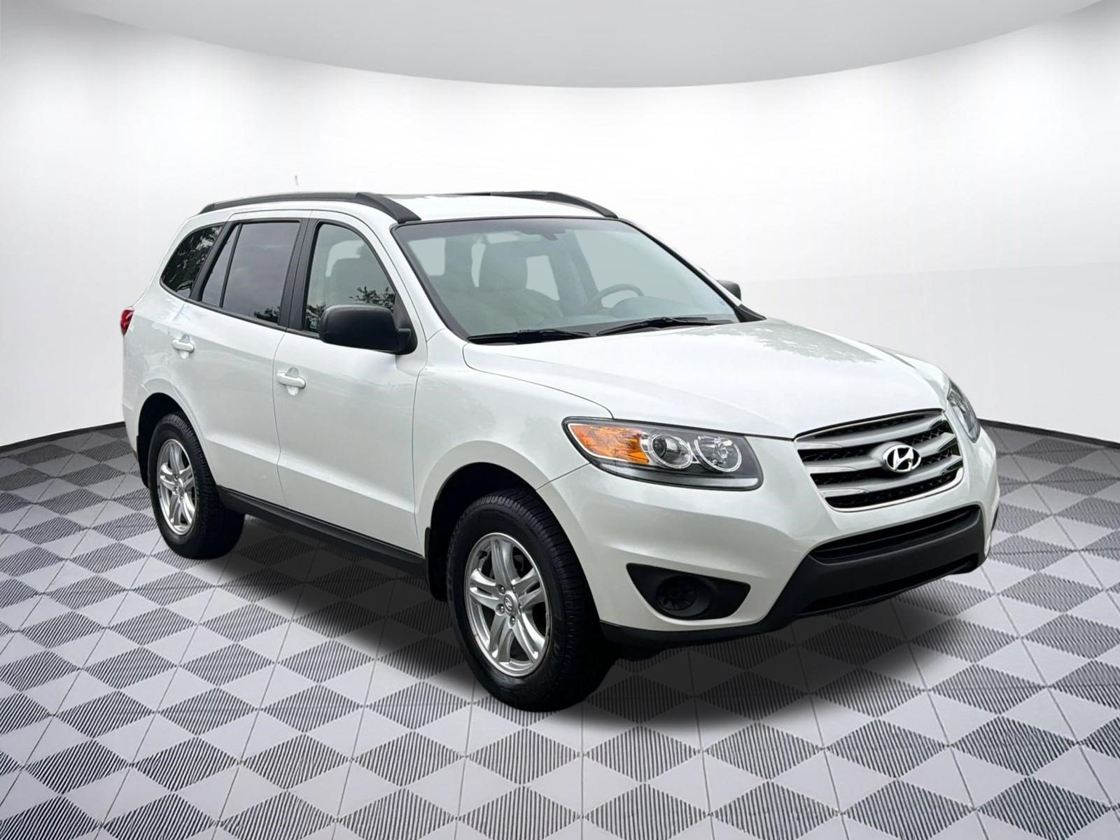 Used 2012 Hyundai Santa Fe GLS AWD/4WD image 7