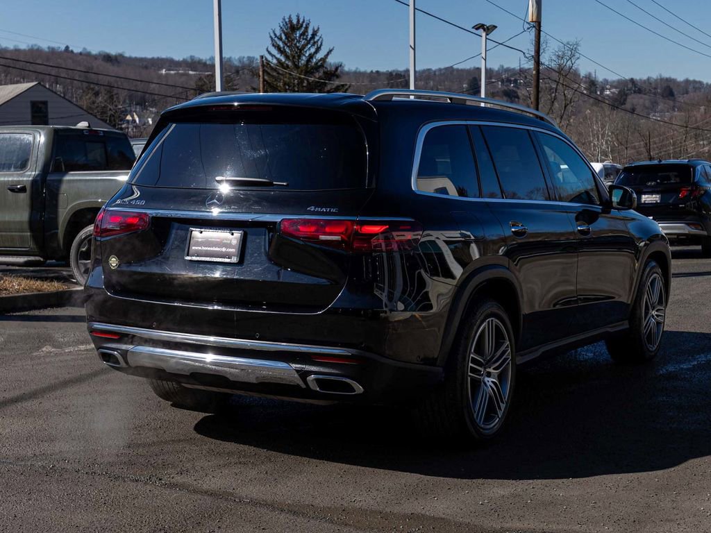 Used 2025 Mercedes-Benz GLS 450 4MATIC image 4