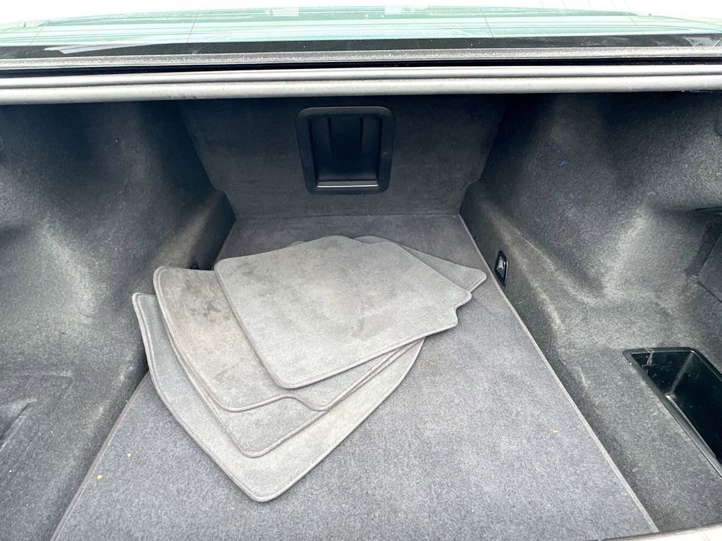 Used 2022 BMW 740i xDrive w/ Luxury Rear Seating Package image 29