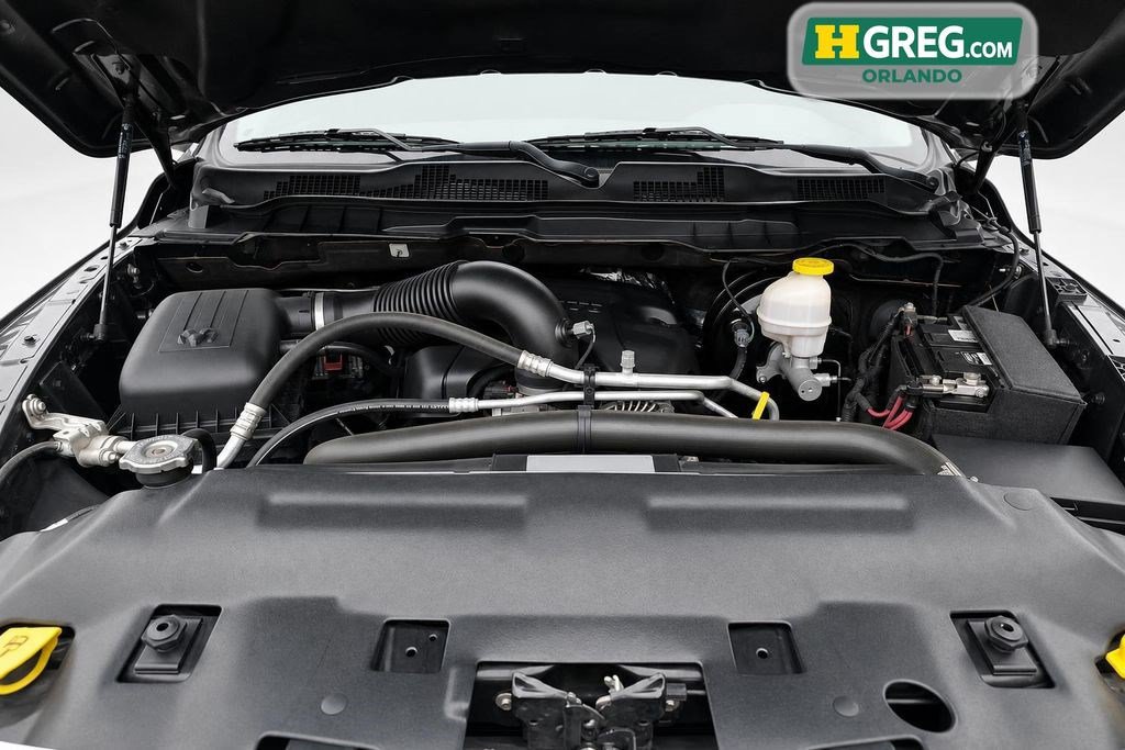 Used 2019 RAM 1500 Classic SLT RWD image 16