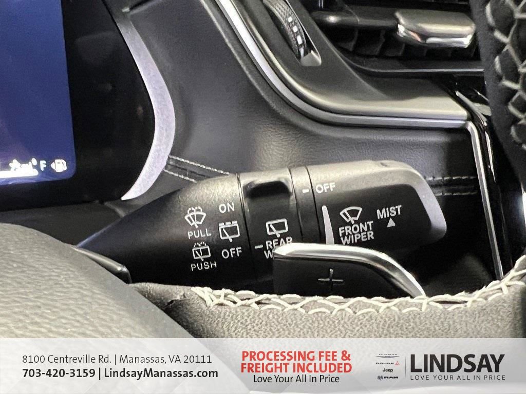 New 2025 Jeep Grand Cherokee Laredo image 34