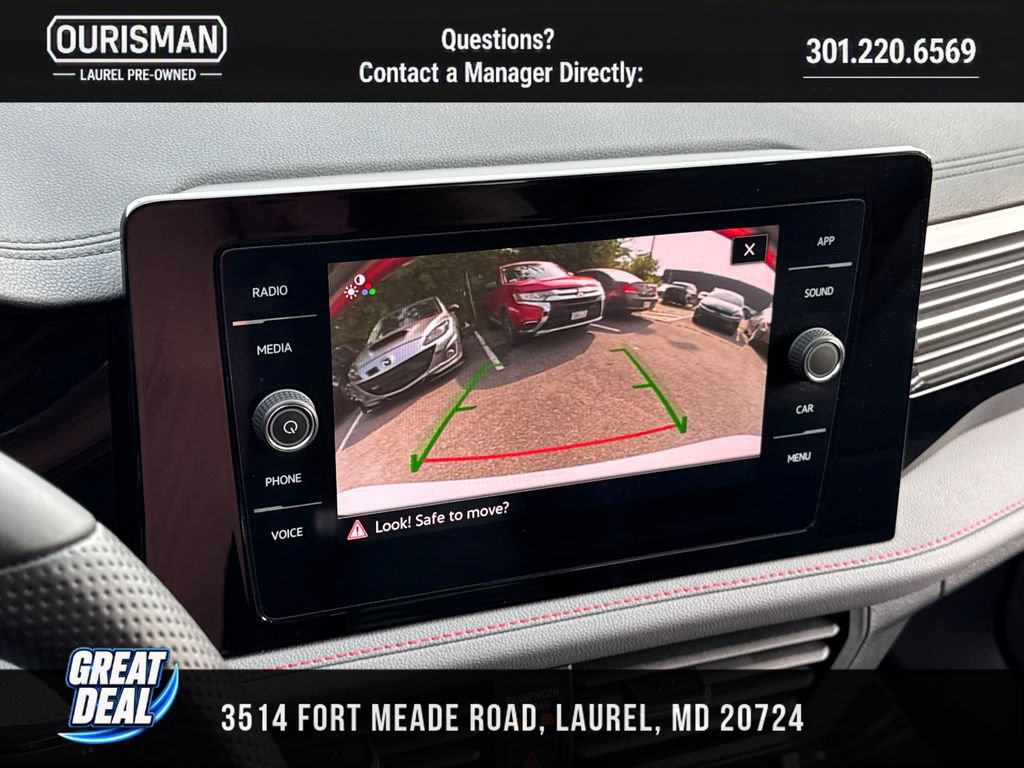 Used 2025 Volkswagen Jetta GLI Autobahn FWD image 12
