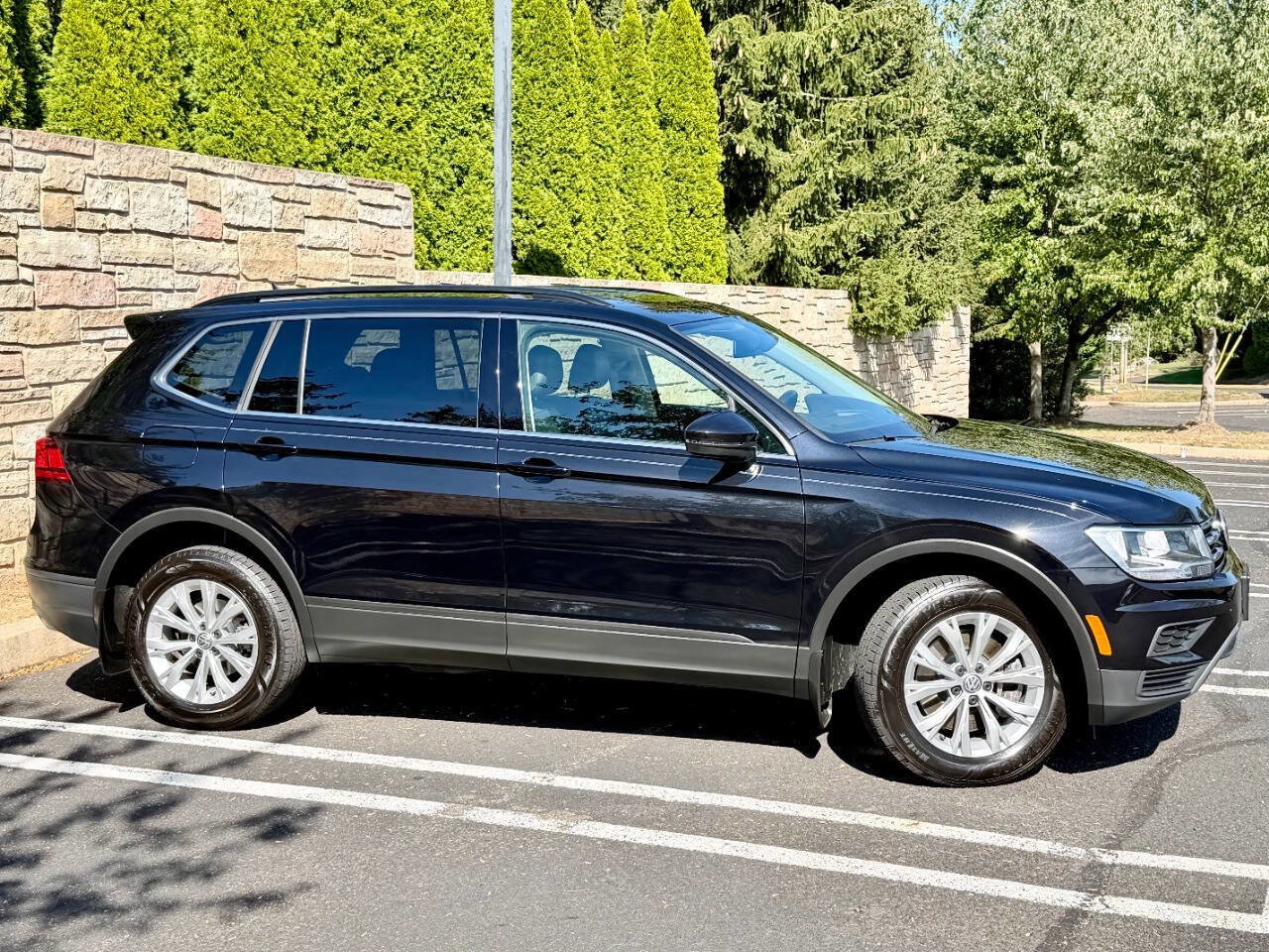 Used 2019 Volkswagen Tiguan SE image 4