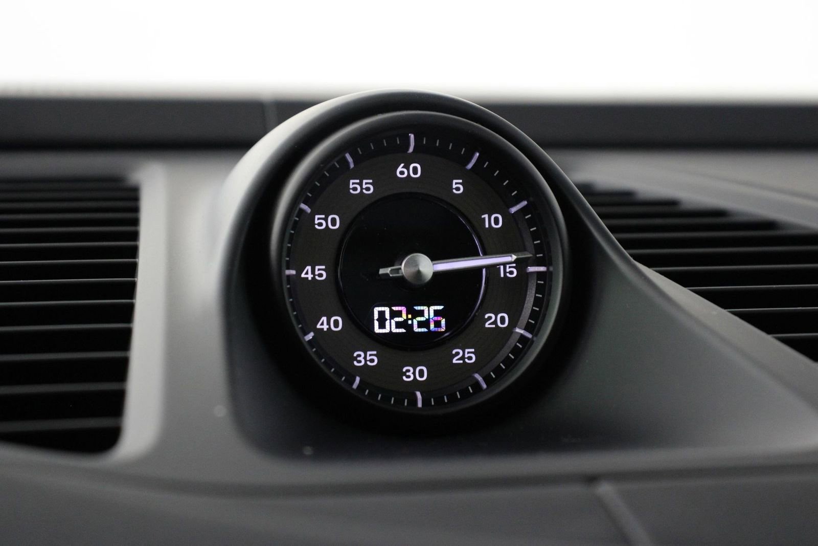 New 2026 Porsche Macan Turbo Electric image 16