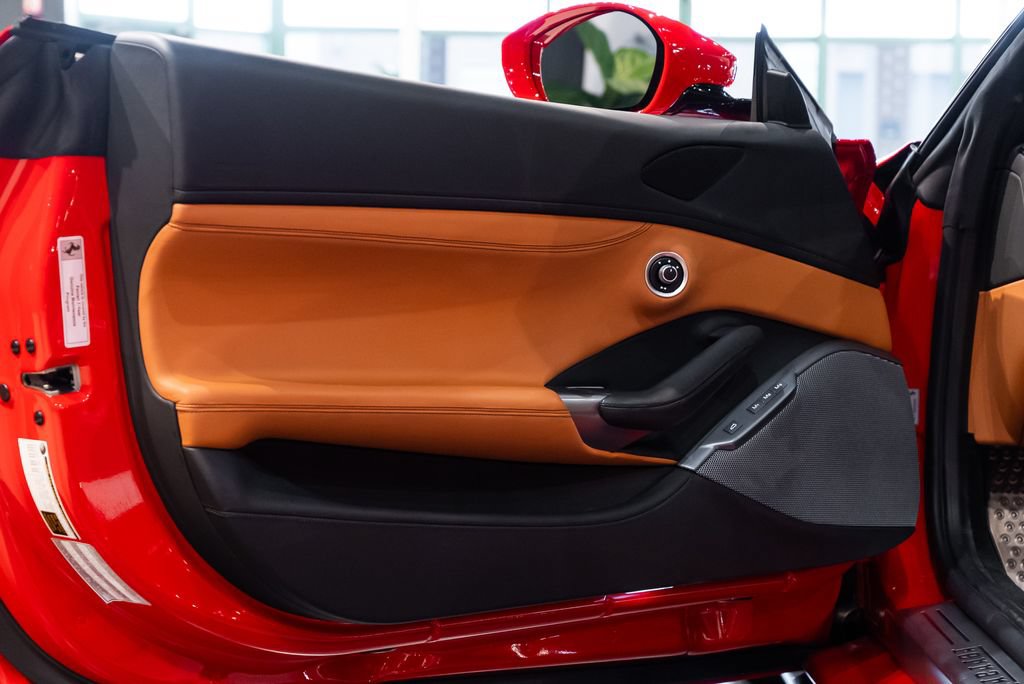 Certified 2020 Ferrari Portofino RWD image 26