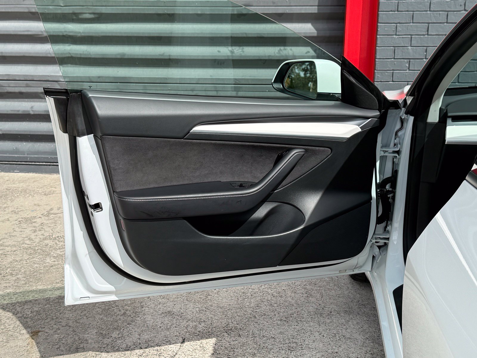 Used 2023 Tesla Model 3 Standard Range RWD image 15