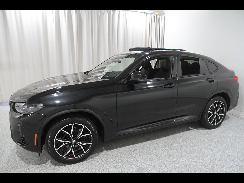 Certified 2023 BMW X4 xDrive30i w/ M Sport Package AWD/4WD image 3