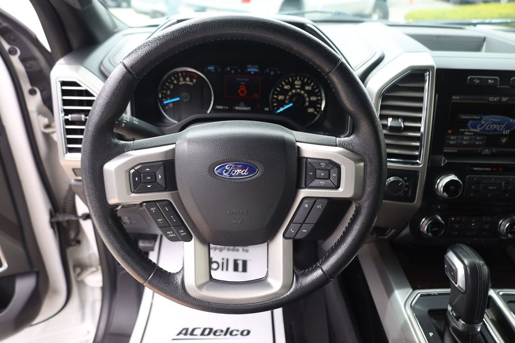 Used 2015 Ford F150 Platinum w/ Equipment Group 701A Luxury AWD/4WD image 13