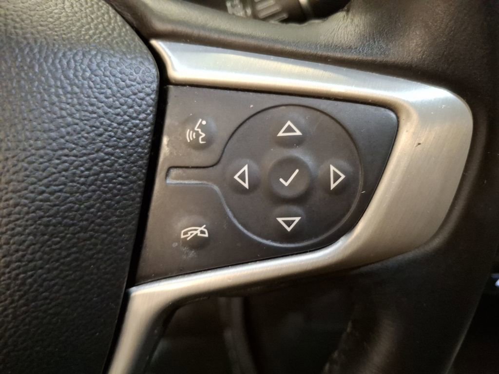 Used 2017 GMC Acadia SLT image 19