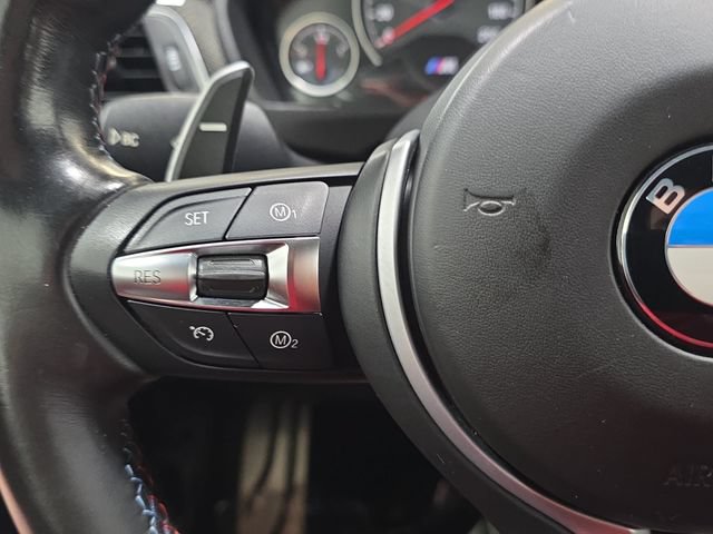 Used 2016 BMW M4 Convertible RWD image 13