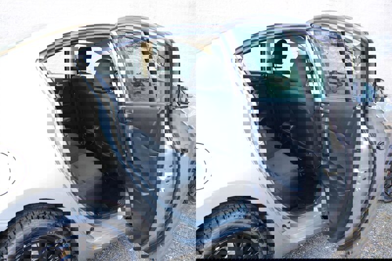 Used 2013 MAZDA MAZDA3 i SV w/ Convenience Pkg image 6