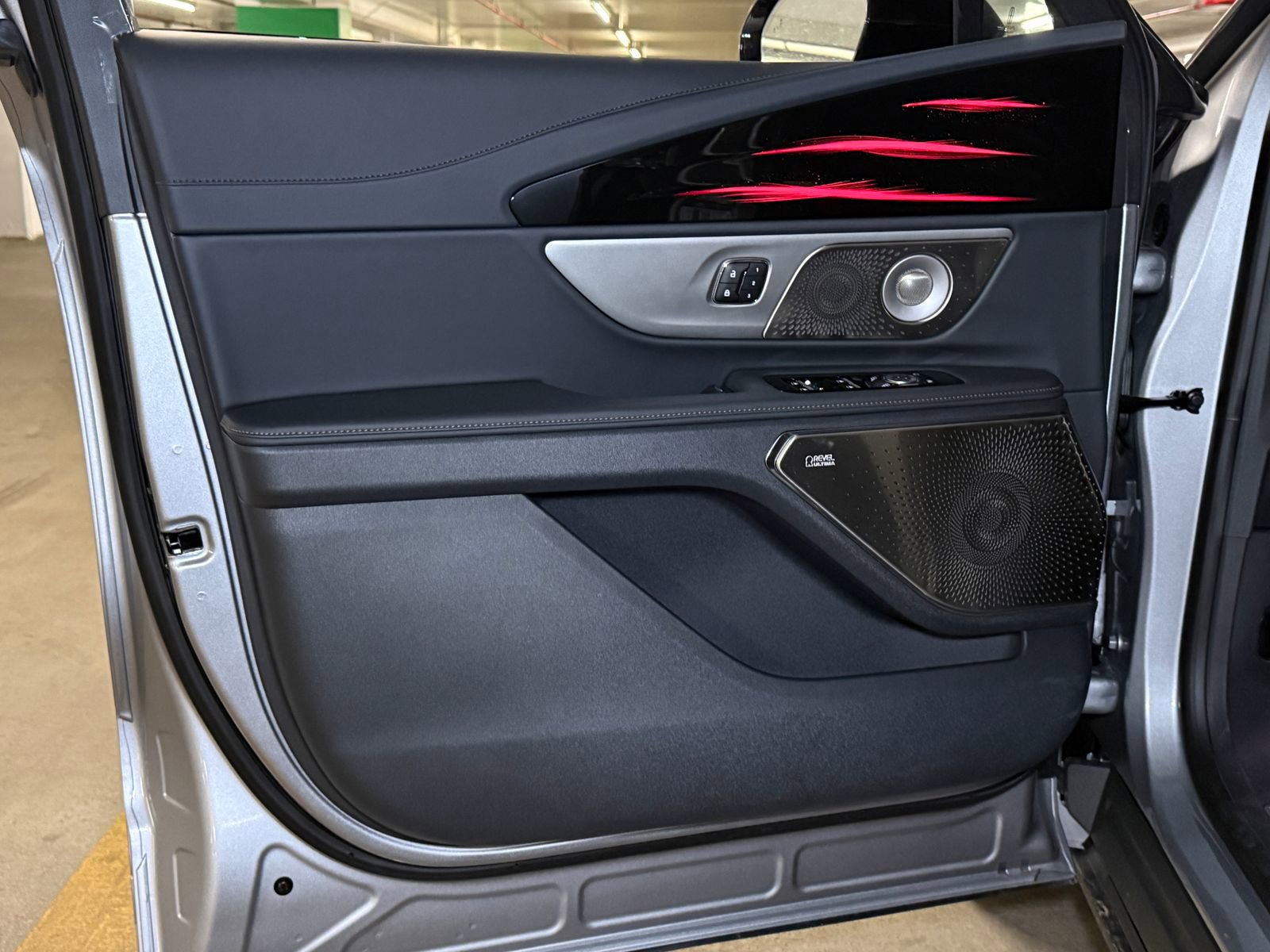 New 2026 Lincoln Nautilus Reserve image 28