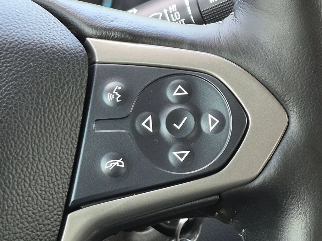 Used 2022 Chevrolet Colorado Z71 AWD/4WD image 17