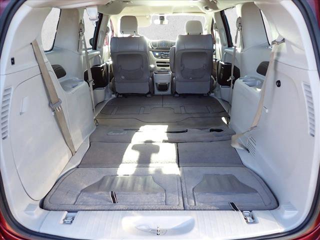 Used 2018 Chrysler Pacifica Touring-L FWD image 6