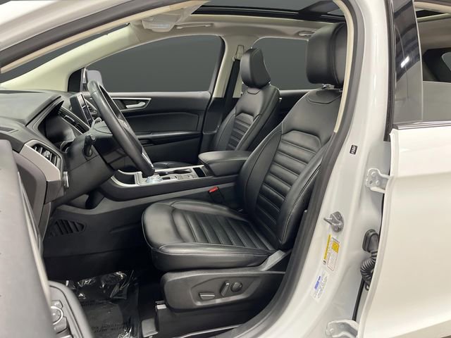 Used 2023 Ford Edge SEL w/ Convenience Package image 4