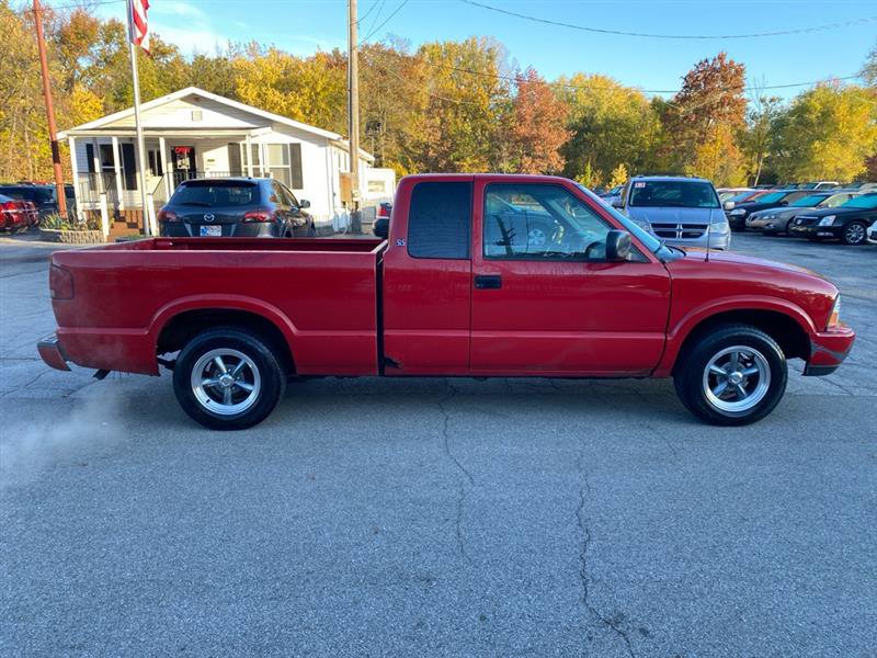 Used 2000 GMC Sonoma SL w/ Convenience Pkg image 4