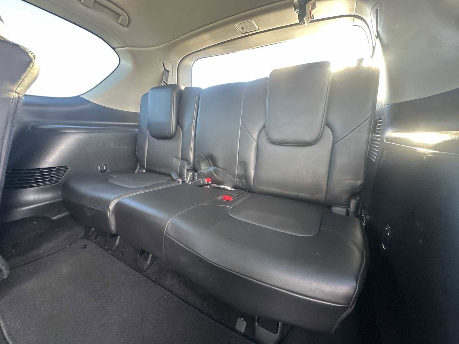 Used 2022 Nissan Armada SV image 24