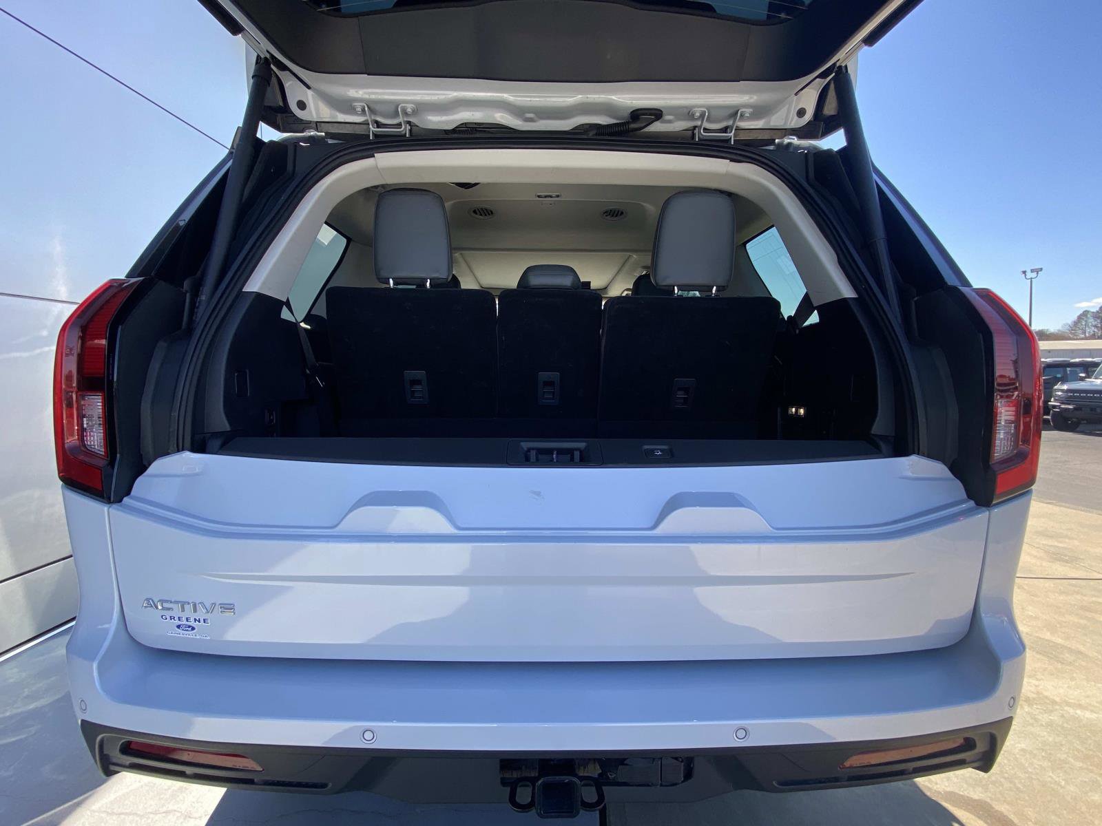 Used 2025 Ford Expedition Active image 8