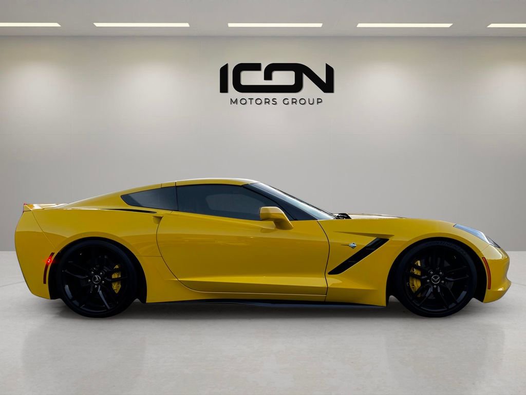 Used 2015 Chevrolet Corvette Stingray Coupe w/ 2LT Preferred Equipment Group image 6