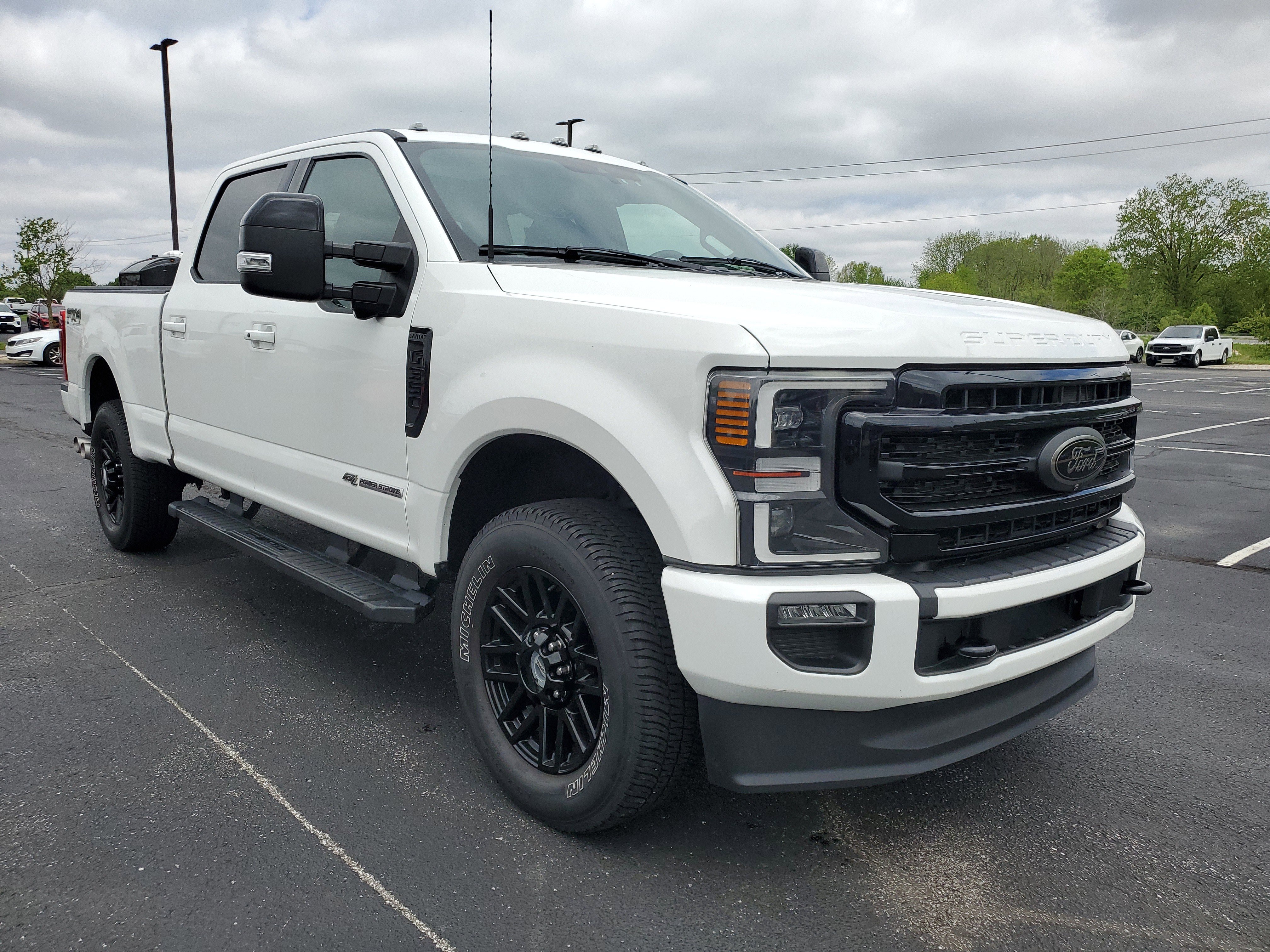 Used 2022 Ford F350 Lariat w/ Black Appearance Package AWD/4WD image 5