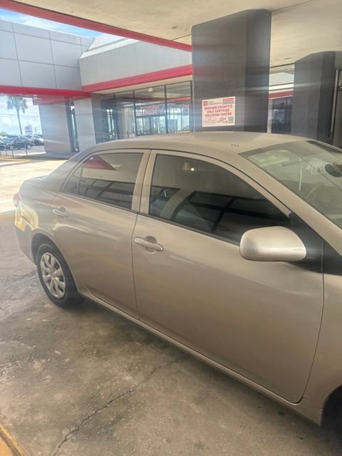 Used 2013 Toyota Corolla L FWD image 2