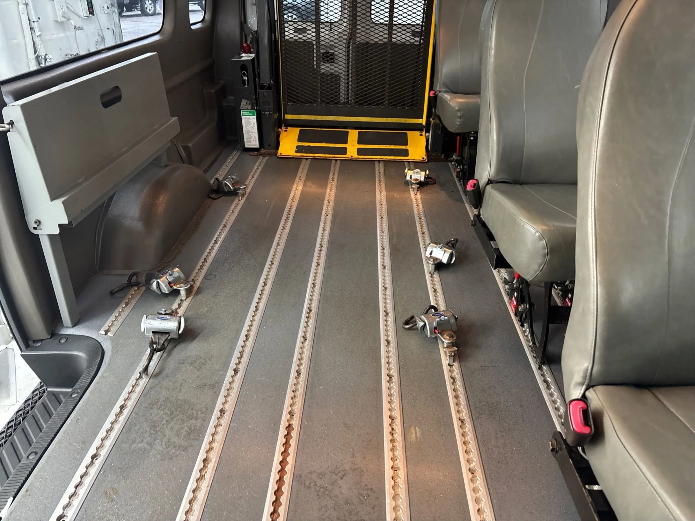 Used 2013 Ford E-250 and Econoline 250 Extended w/ PWR Group RWD image 20