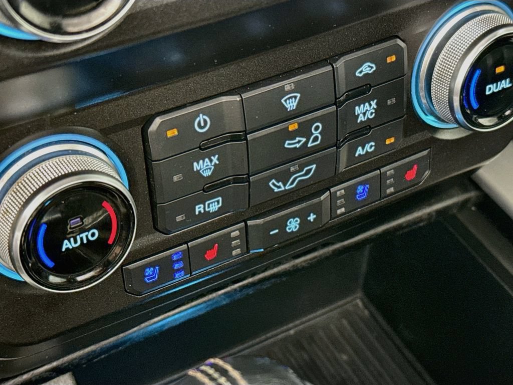Used 2020 Ford F150 Platinum w/ Technology Package AWD/4WD image 22