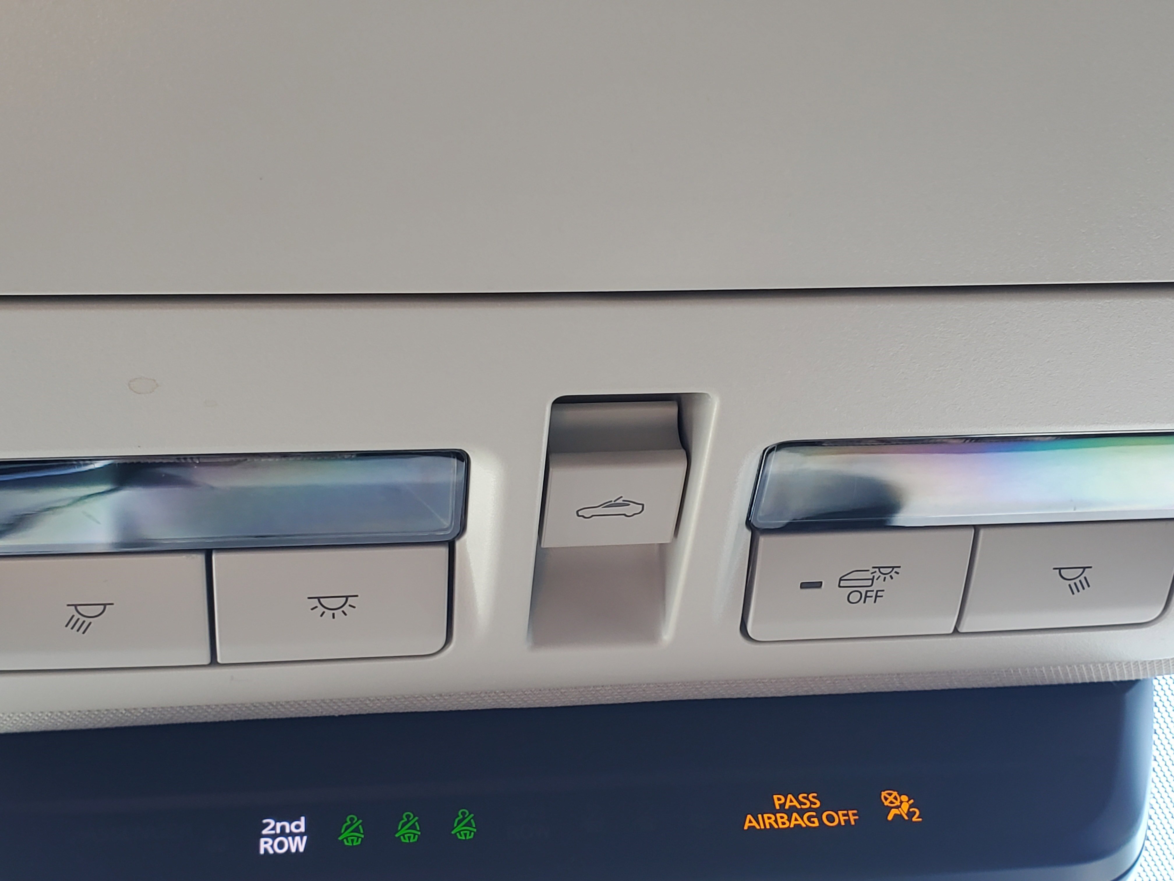 Used 2025 MAZDA CX-50 AWD 2.5 Hybrid w/ Premium Pkg image 32