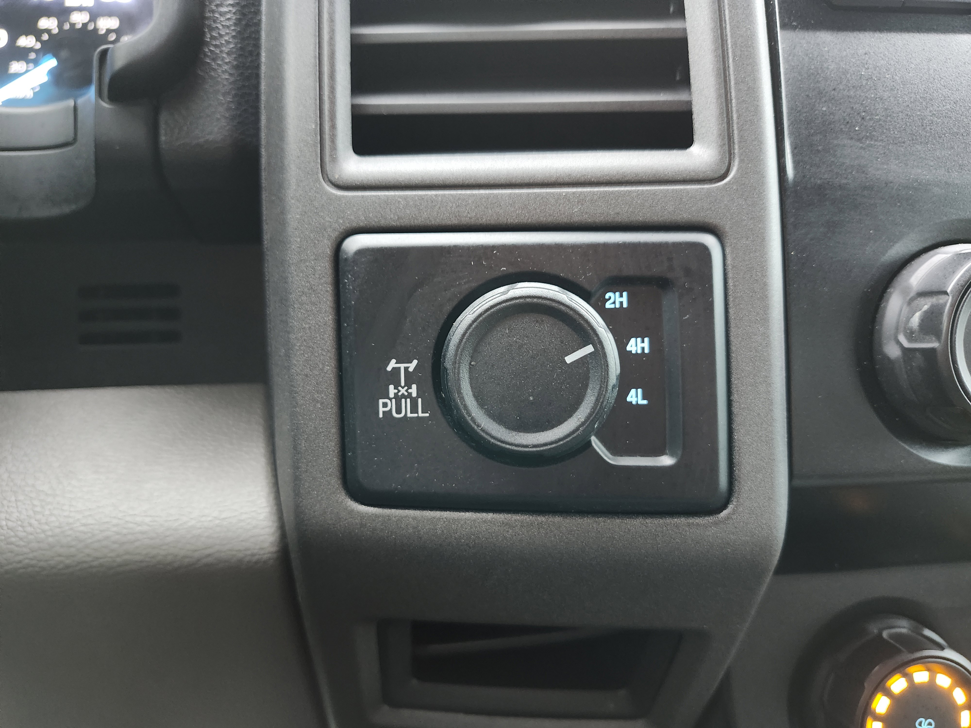 Used 2020 Ford F250 XL w/ STX Appearance Package image 6