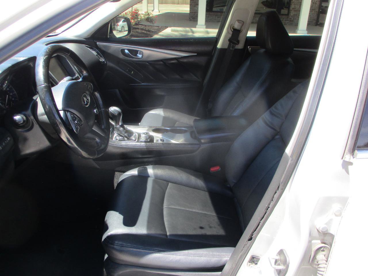 Used 2014 INFINITI Q50 Premium w/ Spare Tire Package image 16