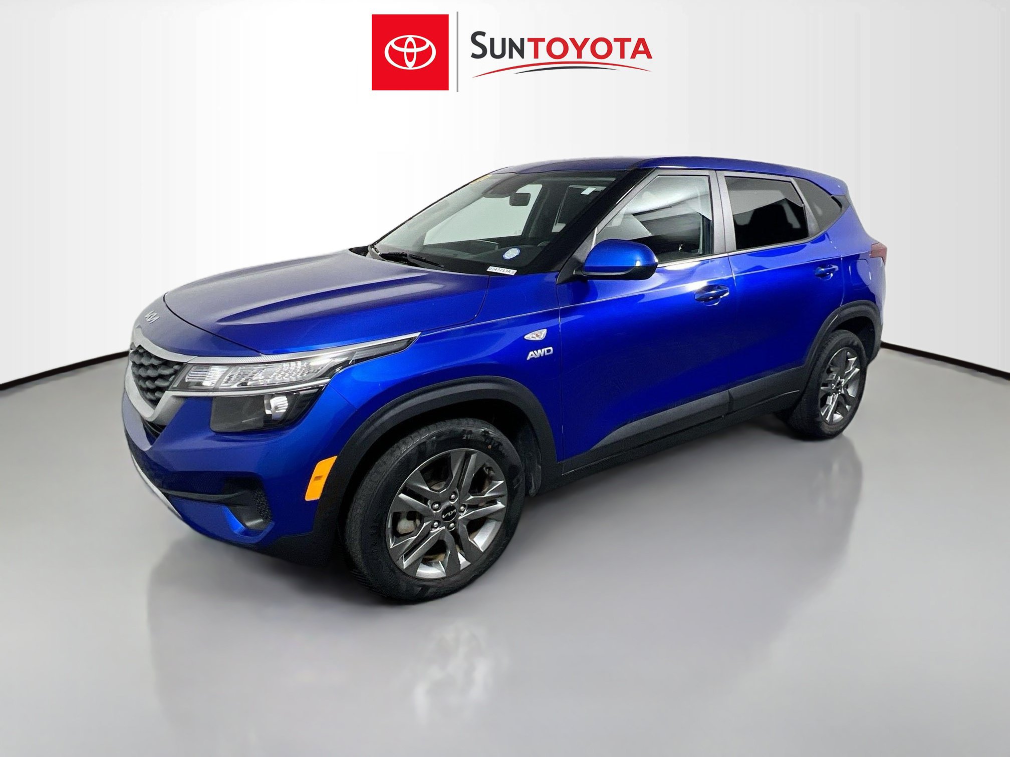 Used 2023 Kia Seltos LX AWD/4WD image 9