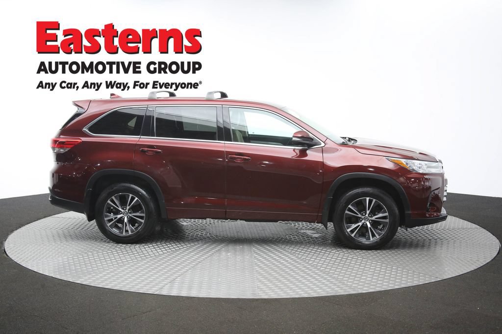 Used 2018 Toyota Highlander Plus AWD/4WD image 45