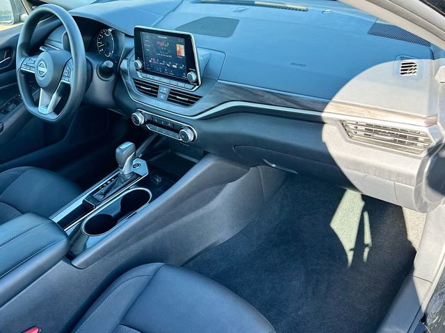 Used 2024 Nissan Altima 2.5 SV image 26