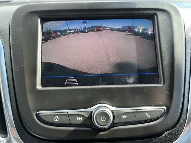 Used 2021 Chevrolet Equinox LS w/ LS Convenience Package AWD/4WD image 23