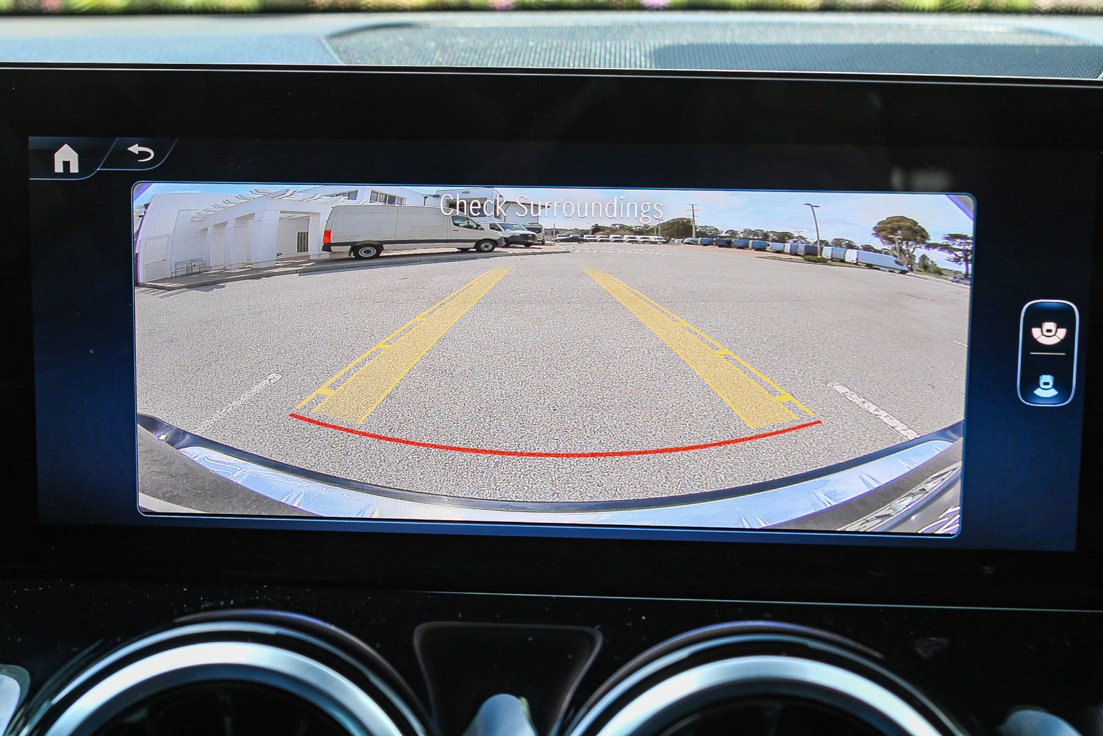 Certified 2026 Mercedes-Benz GLB 250 4MATIC image 27
