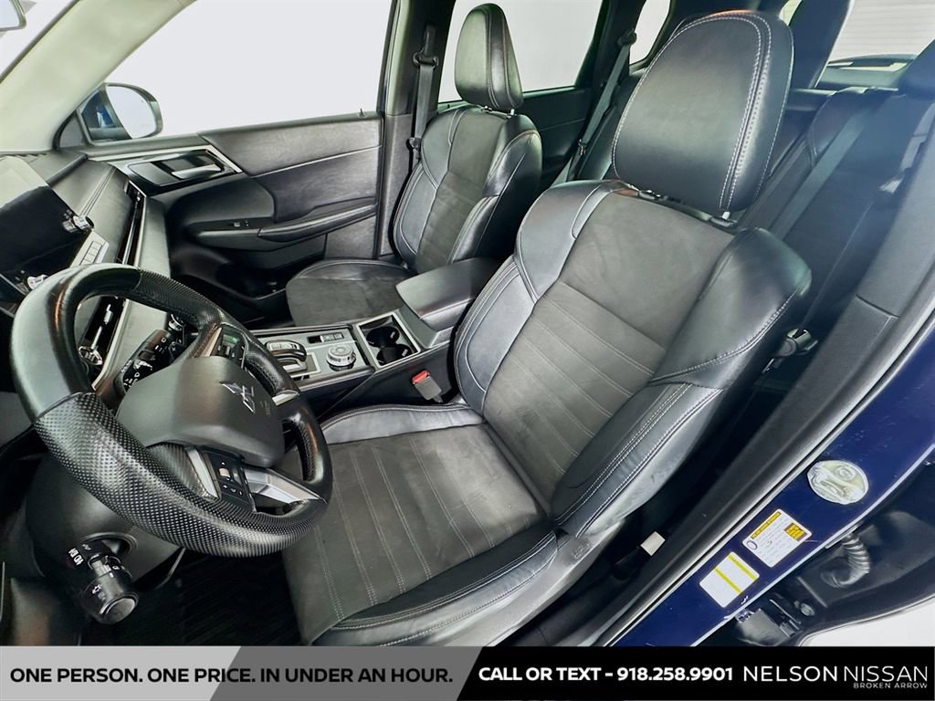 Used 2023 Mitsubishi Outlander SE Black Edition image 21