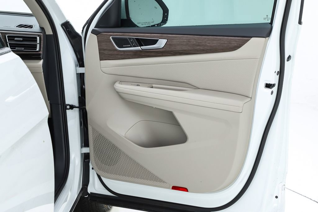 New 2026 Volkswagen Atlas SEL Premium R-Line image 32