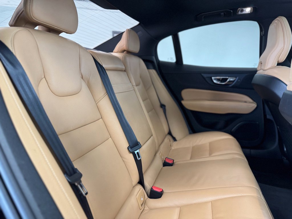 Used 2020 Volvo S60 T6 Inscription image 30