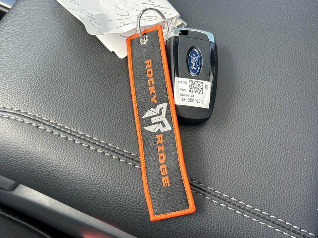 New 2026 Ford F150 Lariat w/ Equipment Group 502A High image 46