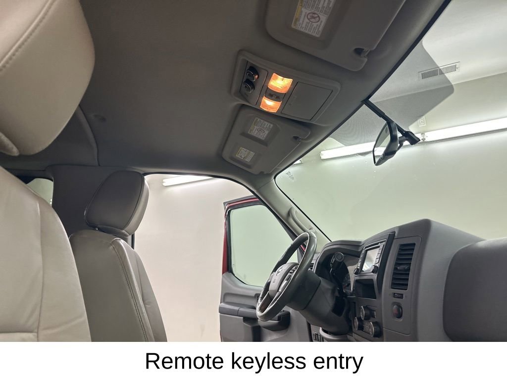 Used 2020 Nissan NV 3500 SL image 20