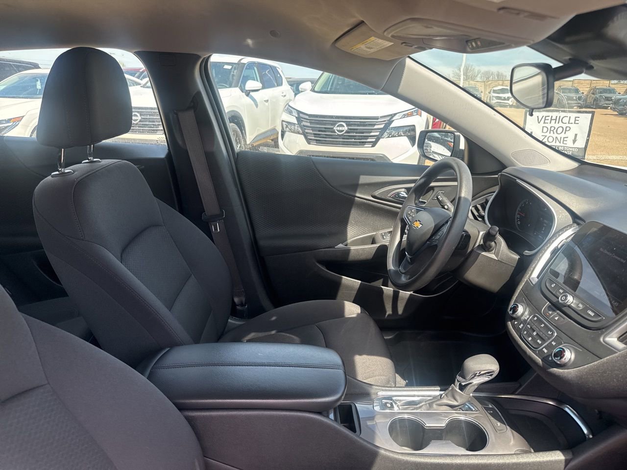 Used 2025 Chevrolet Malibu LT image 24