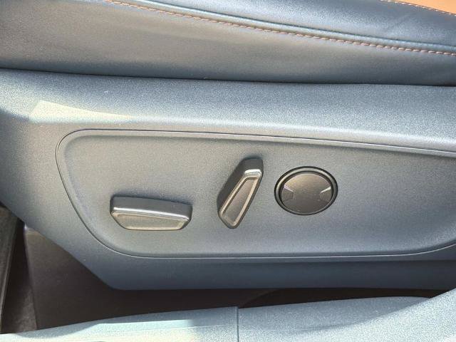 Certified 2022 Ford Maverick Lariat w/ Lariat Luxury Package FWD image 15