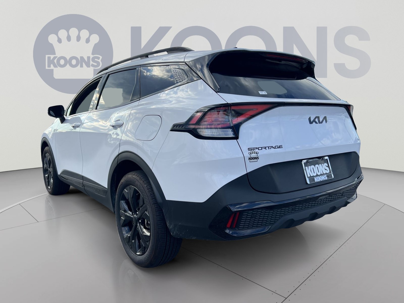 Used 2025 Kia Sportage X-Line w/ Premium Package AWD/4WD image 4