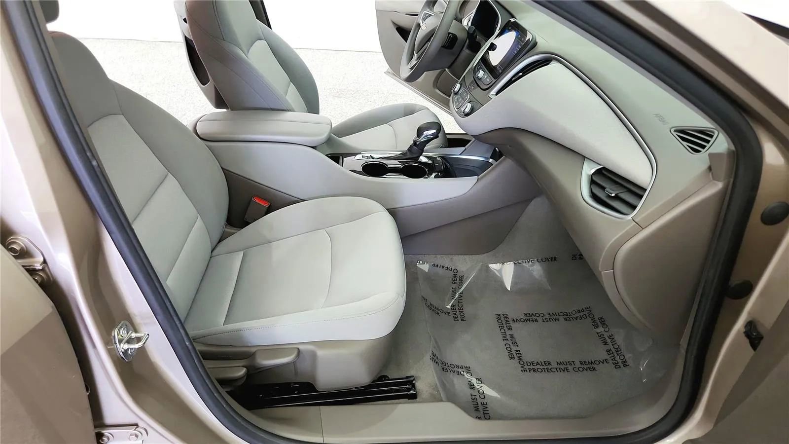 Used 2022 Chevrolet Malibu LT image 36