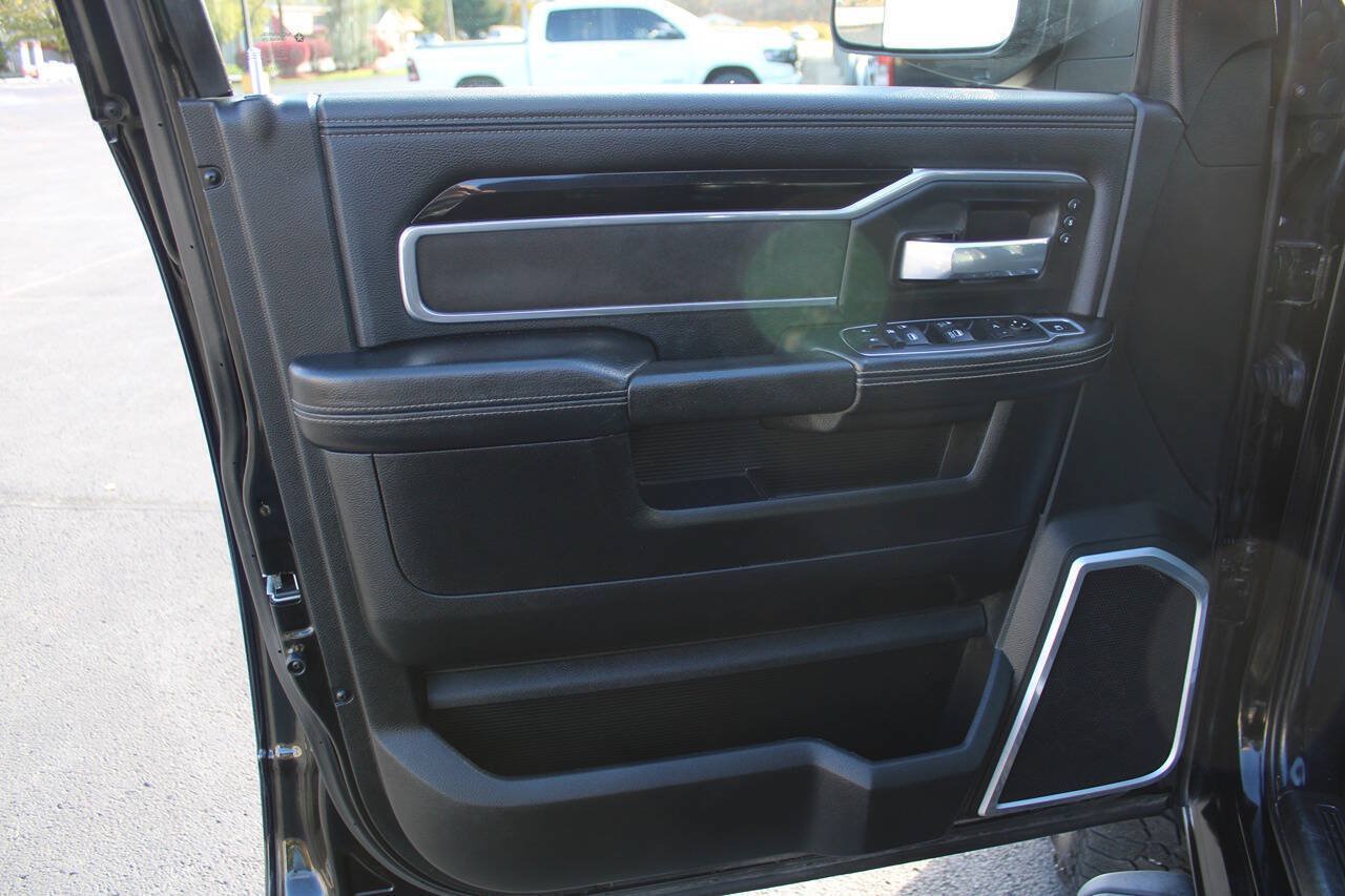 Used 2020 RAM 2500 Laramie w/ Night Edition AWD/4WD image 24