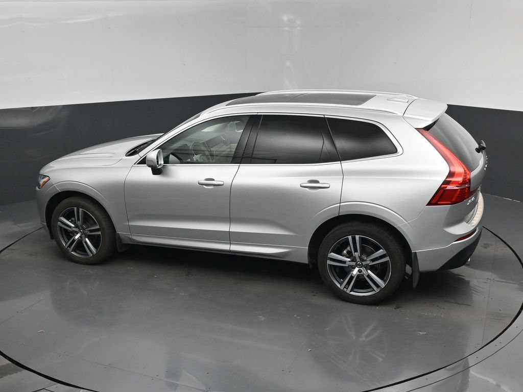 Used 2021 Volvo XC60 T5 Momentum w/ Advanced Package AWD/4WD image 14