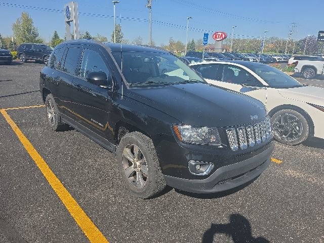Used 2017 Jeep Compass High Altitude AWD/4WD image 3